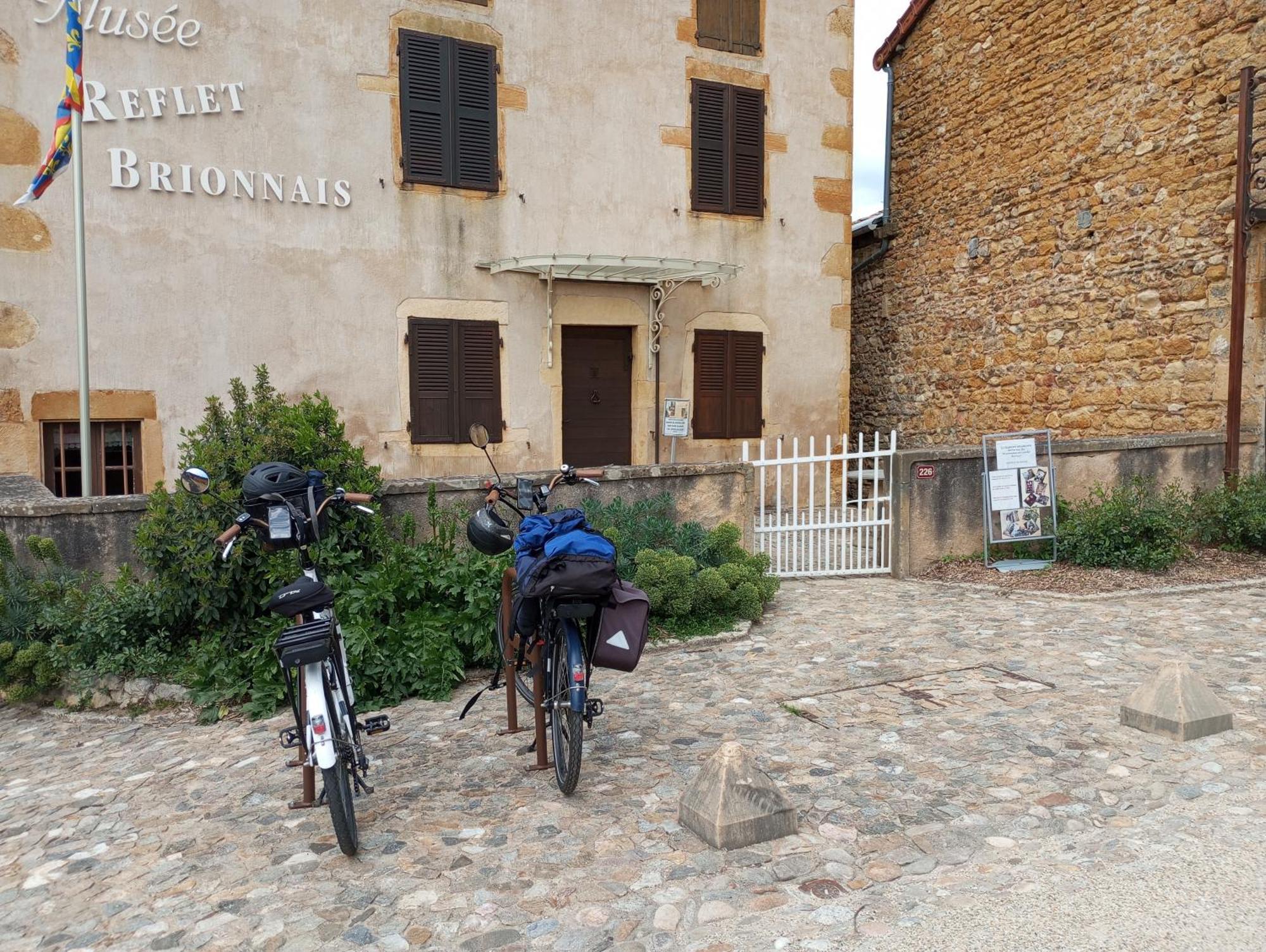 Gite De Belle Vue Semur-en-Brionnais Esterno foto